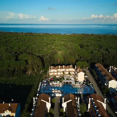 In A With Pool In Rosolina Apartment Rosolina Mare